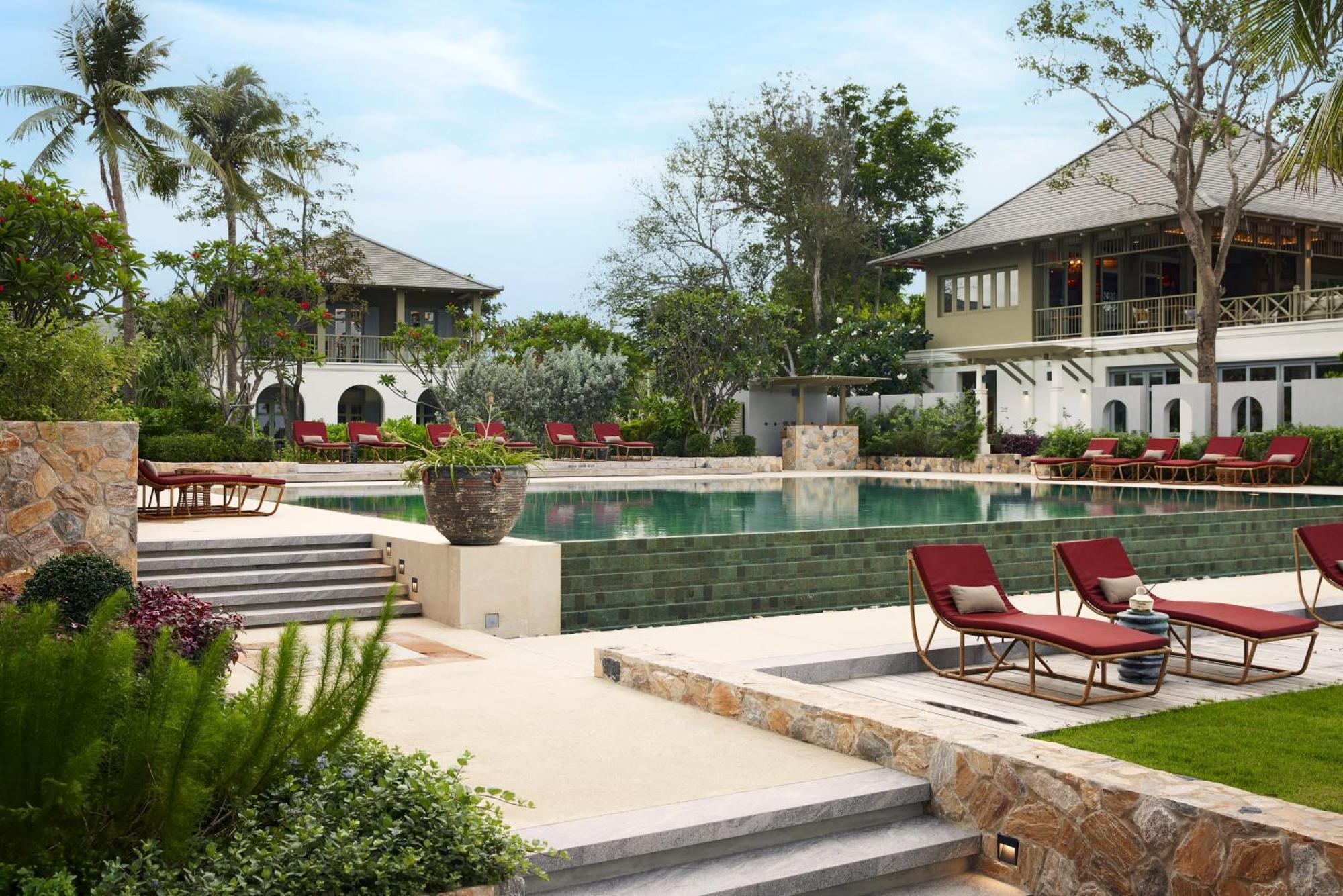 Charras Bhawan Hotel And Residences ホアヒン郡 エクステリア 写真